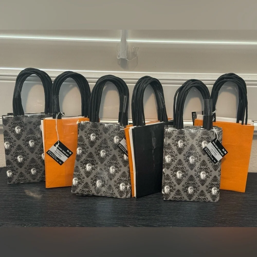 36 Bags — 🆕 Celebrate It Halloween Skulls & Solids Mini Favor Treat Bags
